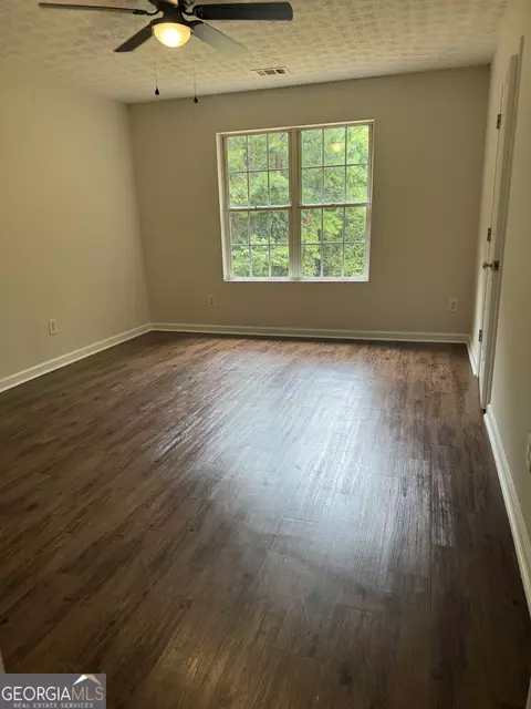 Bedroom - 454 Old Tree Dr, Jackson, GA 30233 photo 3 of 3