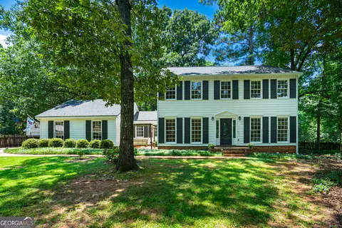 123 Brittney Ln, Lagrange, GA 30240