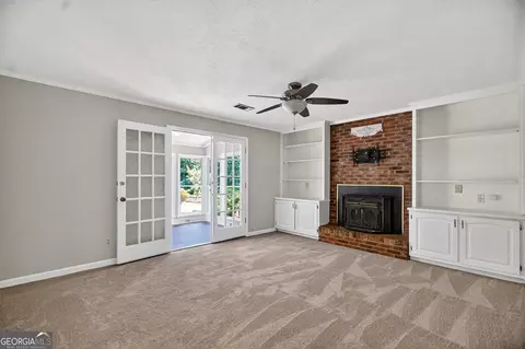 Living - 123 Brittney Ln, Lagrange, GA 30240 photo 2 of 2