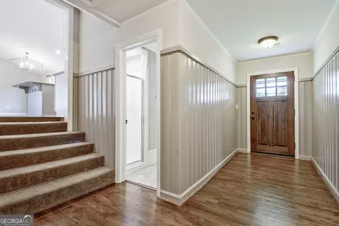 Entry Way - 506 Glenridge Rd, Lagrange, GA 30240 photo 4 of 8