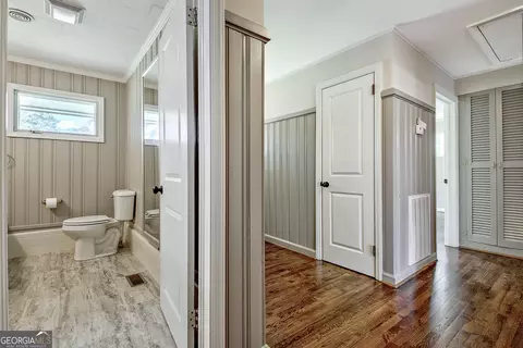 Entry Way - 506 Glenridge Rd, Lagrange, GA 30240 photo 7 of 8