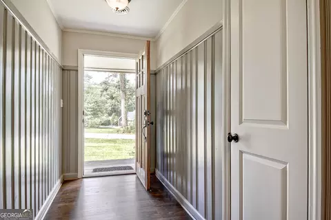 Entry Way - 506 Glenridge Rd, Lagrange, GA 30240 photo 2 of 8