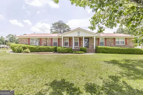 5606 Esther Pl, Lizella, GA 31052