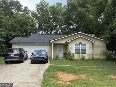 6968 Fielder Rd, Rex, GA 30273