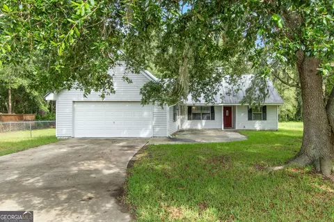 318 Foxwood Cir, Saint Marys, GA 31558