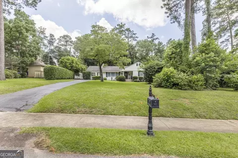 1208 Duncan Ave, Perry, GA 31069 photo 2