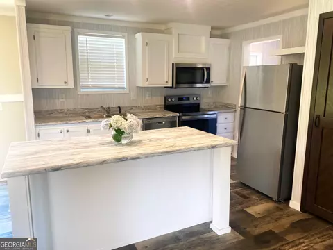 Kitchen - 239 Golf Course Rd, Demorest, GA 30535 photo 1 of 5