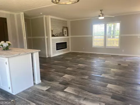 Living - 239 Golf Course Rd, Demorest, GA 30535 photo 4 of 6