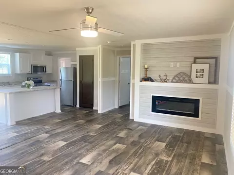 Living - 239 Golf Course Rd, Demorest, GA 30535 photo 1 of 6