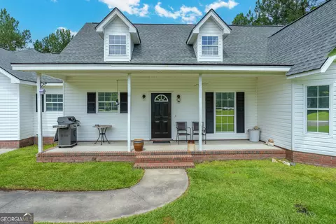 400 Smith Rd, Waycross, GA 31503