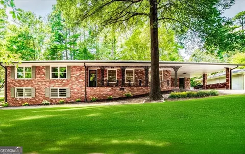 1520 Diamond Head Cir, Decatur, GA 30033