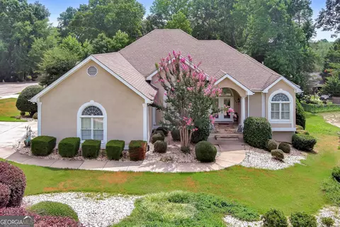704 Deerwood Dr, Stockbridge, GA 30281