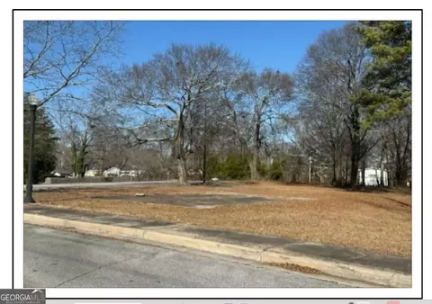 888 Hill St, Forest Park, GA 30297