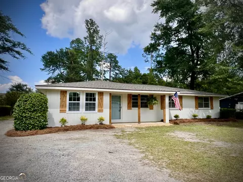 1415 Peach St, Dublin, GA 31021