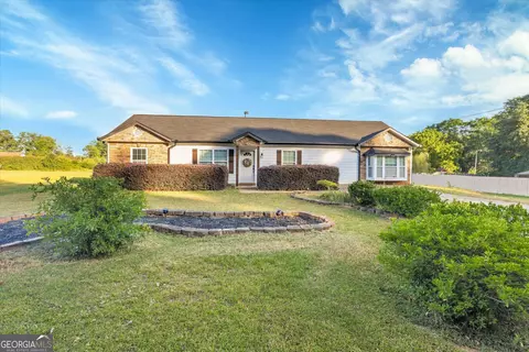 1098 Highway 85, Senoia, GA 30276