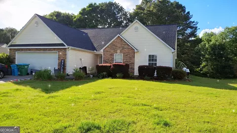 4313 Parks Ridge Crossing Dr, Snellville, GA 30039