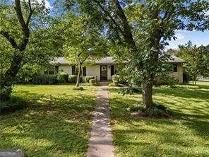 2219 Lisa Dr SE, Marietta, GA 30067