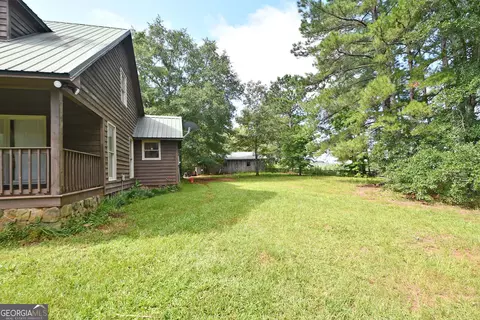 Exterior - 2225 Smokey Rd, Lagrange, GA 30241 photo 2 of 9
