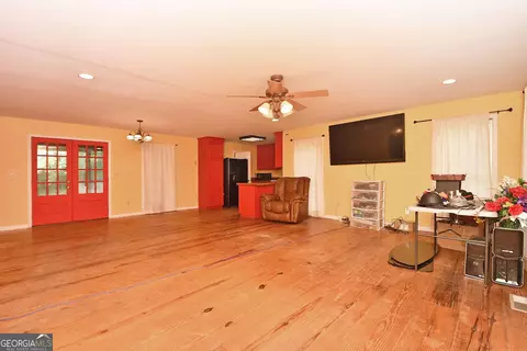 Living - 2225 Smokey Rd, Lagrange, GA 30241 photo 1 of 3