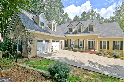 171 Interlochen Dr, Peachtree City, GA 30269