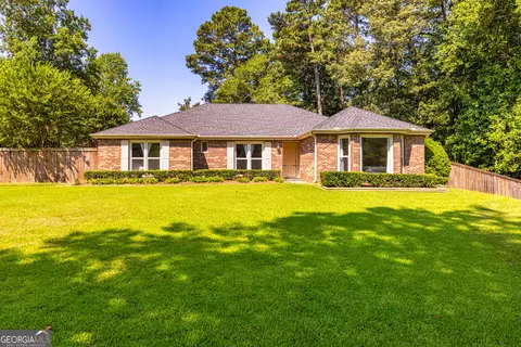 110 Birch Ct, Fayetteville, GA 30214