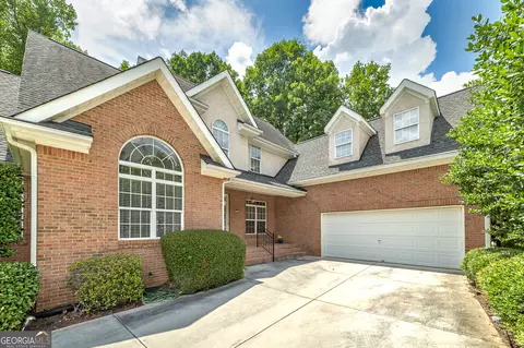 135 Eagles Club Dr, Stockbridge, GA 30281