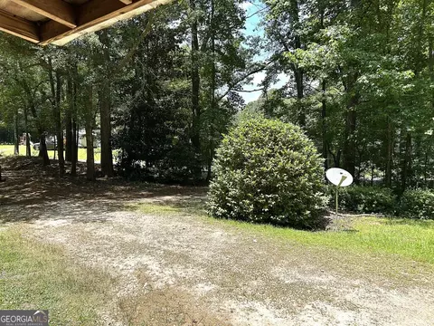 Exterior - 56 Beaver Cove Dr, Lagrange, GA 30240 photo 8 of 9