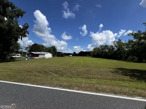 2929 Farley Burnsed Rd, Saint George, GA 31562