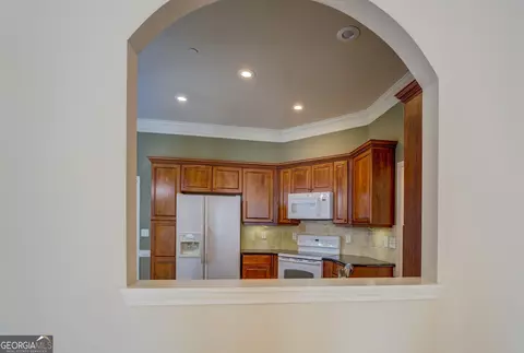 Kitchen - 10148 Malcolm Dr, Covington, GA 30014 photo 4 of 4