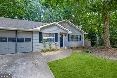 1180 Austin Ct, Sugar Hill, GA 30518