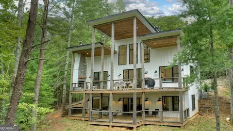 100 Oak View Rd, Blue Ridge, GA 30513