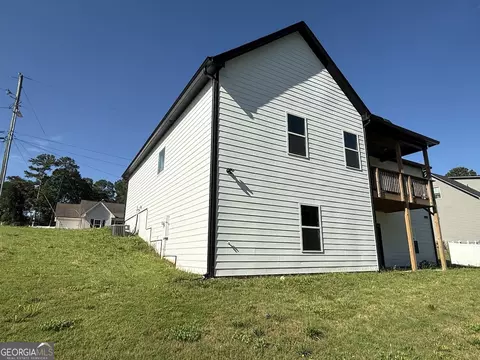 Exterior - 1111 E Doyle St, Toccoa, GA 30577 photo 2 of 2