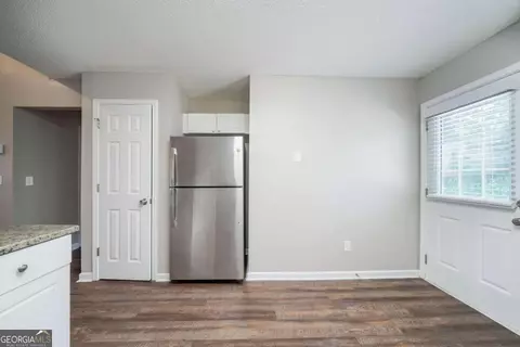 85 Lakeside Cir, Covington, GA 30016 photo 5