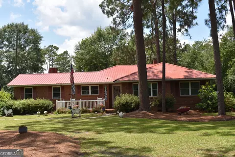 350 S College St, Metter, GA 30439