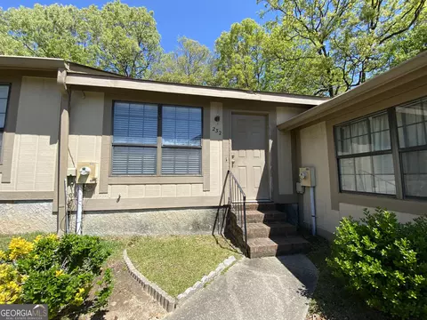 232 Tallulah Trl, Warner Robins, GA 31088
