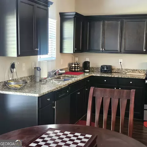 Kitchen - 97 Citadel Dr, Hampton, GA 30228 photo 4 of 4
