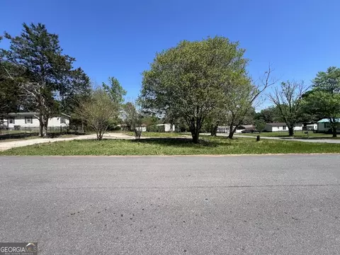 44 Highpoint Ln, Locust Grove, GA 30248