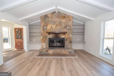 Living - 189 Tatum Heights Dr, Lagrange, GA 30240 photo 2 of 4