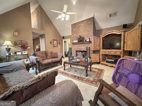 Living - 244 Old Pond Rd, Lagrange, GA 30241 photo 2 of 2