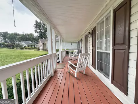 Exterior - 244 Old Pond Rd, Lagrange, GA 30241 photo 3 of 5