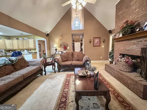 Living - 244 Old Pond Rd, Lagrange, GA 30241 photo 1 of 2