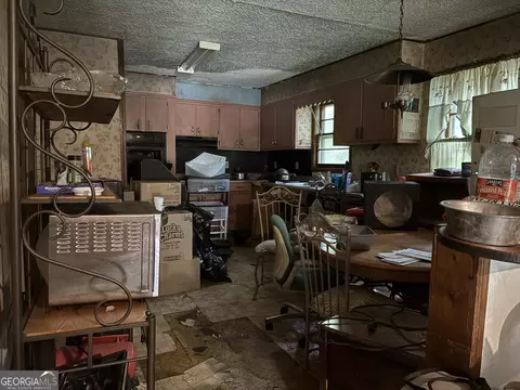 Kitchen - 507 S Lee St, Lagrange, GA 30240 photo 1 of 4