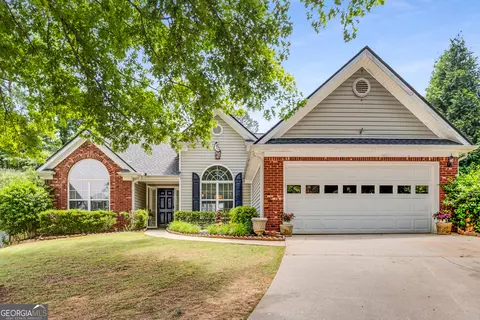 14 Winter Ln, Newnan, GA 30265