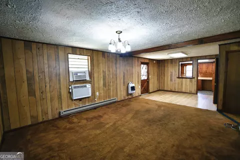 Living - 1317 Bartley Rd, Lagrange, GA 30240 photo 1 of 3