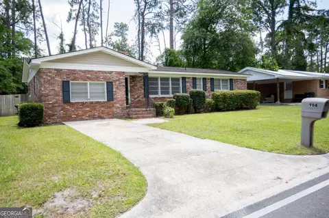 904 Richmond Ave, Waycross, GA 31503