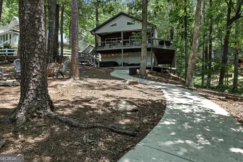 384 Cardinal Ln, Toccoa, GA 30577