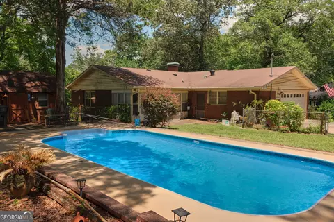 313 Johnston Dr, Thomaston, GA 30286