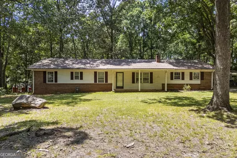86 Woodland Dr, Danielsville, GA 30633