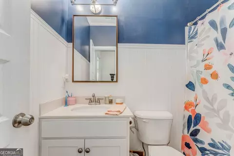 Bath - 405 Benstone Dr NE, Calhoun, GA 30701 photo 3 of 8