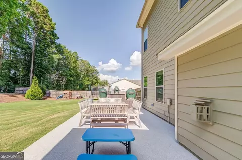 Exterior - 405 Benstone Dr NE, Calhoun, GA 30701 photo 6 of 11